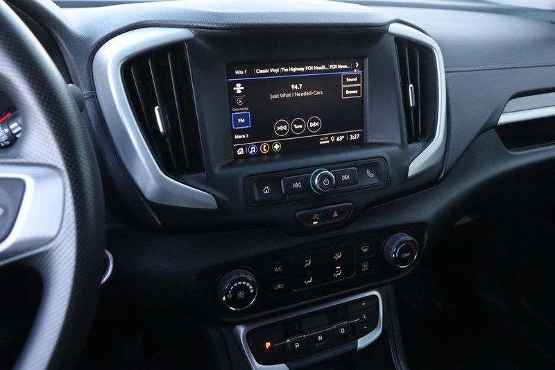 GMC Terrain Vehicle Image 15