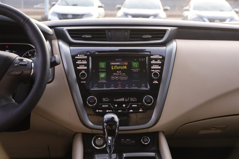 Nissan Murano Vehicle Image 25