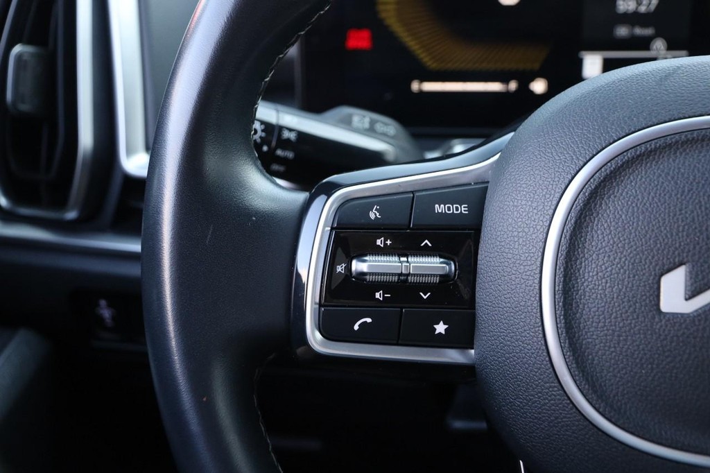 Kia Sorento Vehicle Image 11