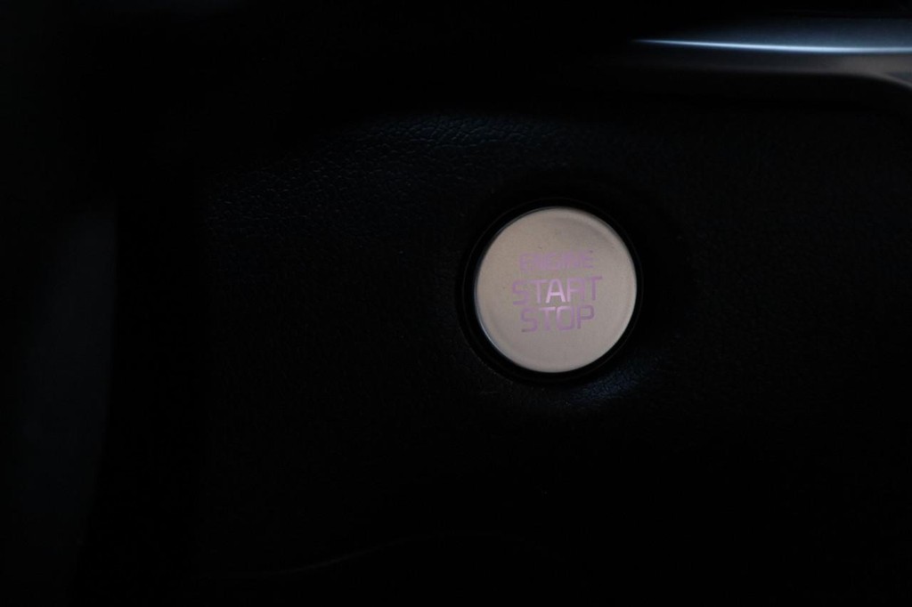 Kia Sorento Vehicle Image 14