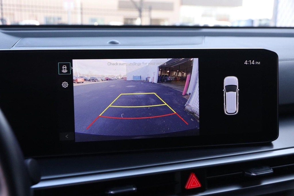 Kia Sorento Vehicle Image 16