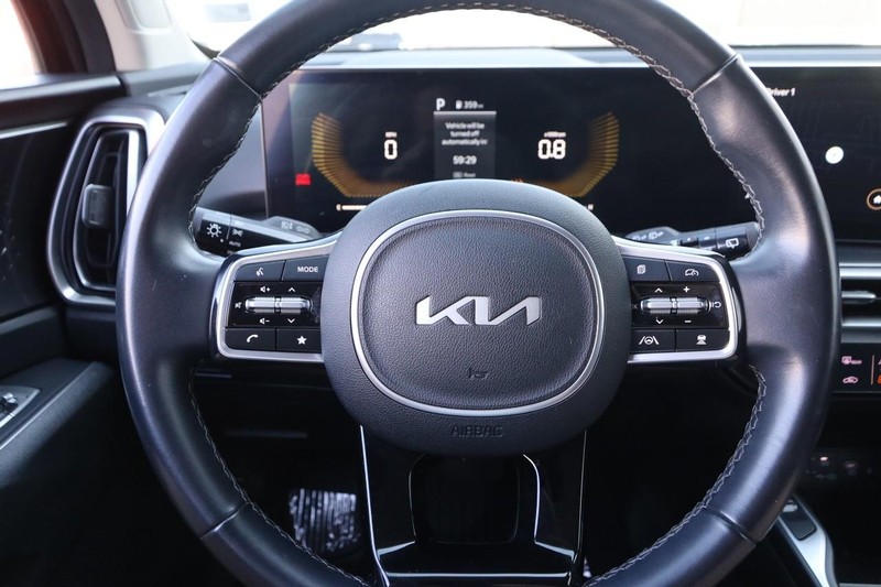 Kia Sorento Vehicle Full-screen Gallery Image 10