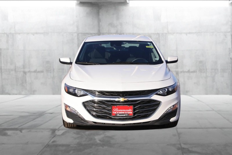 Chevrolet Malibu Vehicle Image 04