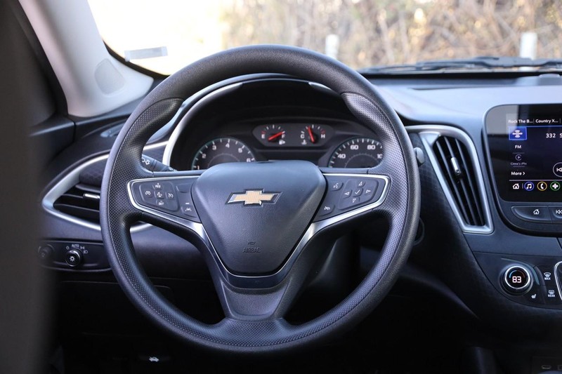 Chevrolet Malibu Vehicle Image 21