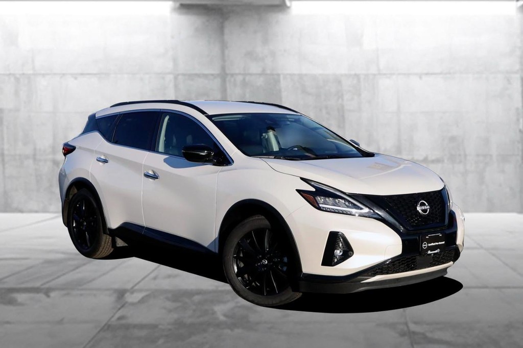 Nissan Murano Vehicle Image 02