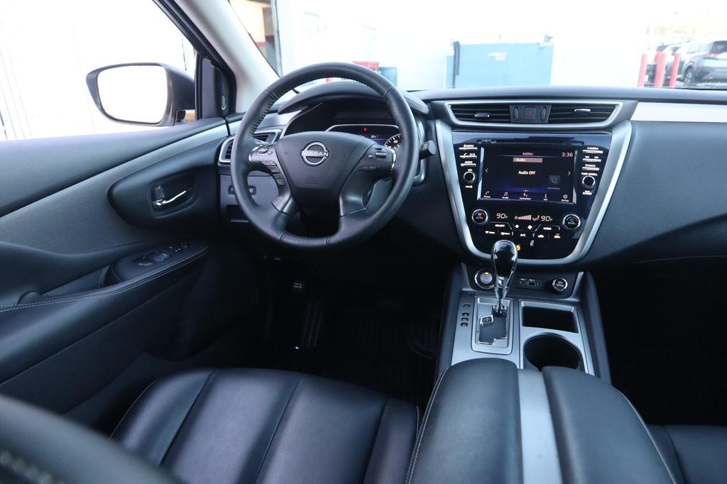 Nissan Murano Vehicle Image 21