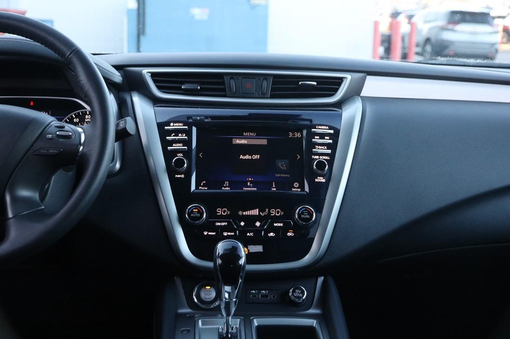 Nissan Murano Vehicle Image 23