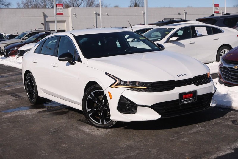 Kia K5 Vehicle Full-screen Gallery Image 21