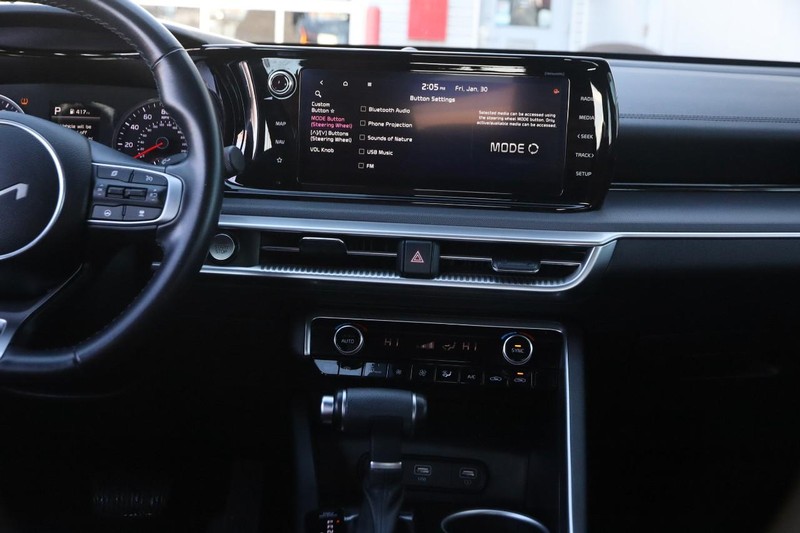 Kia K5 Vehicle Full-screen Gallery Image 43