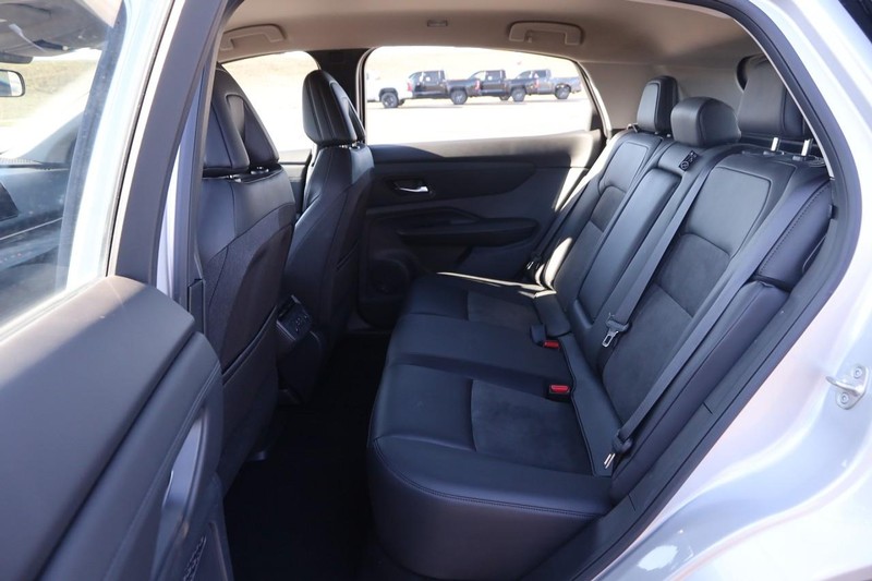 Nissan ARIYA Vehicle Image 09