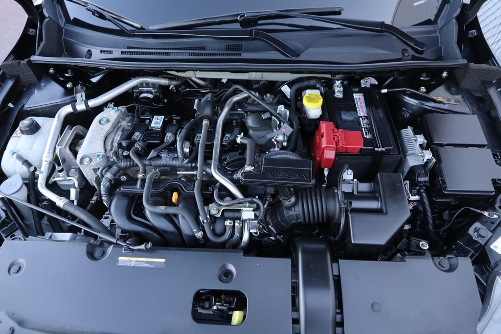 Nissan Sentra Vehicle Image 26