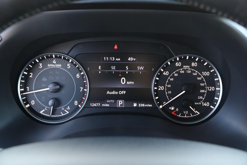 Nissan Armada Vehicle Image 16