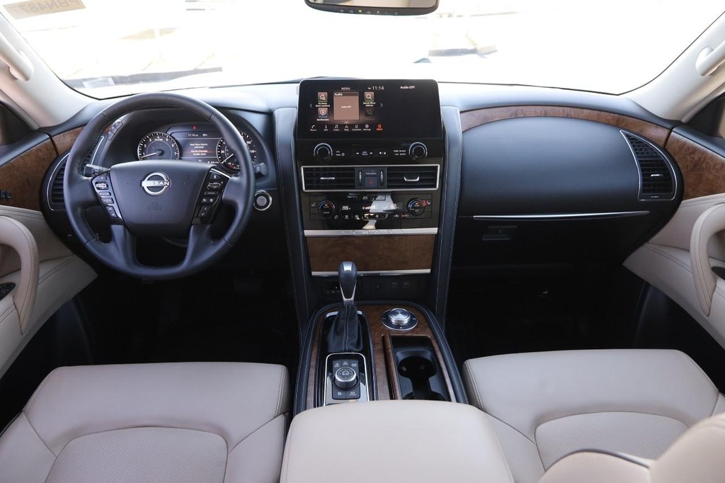 Nissan Armada Vehicle Image 24