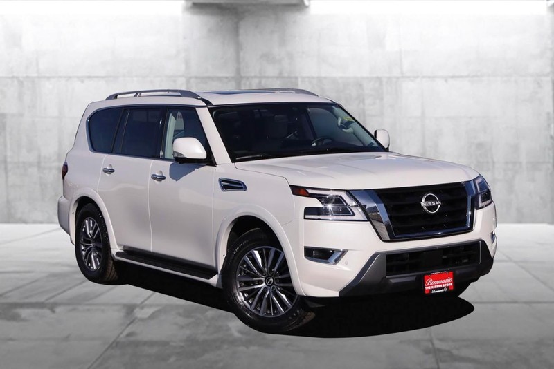 Nissan Armada Vehicle Image 02