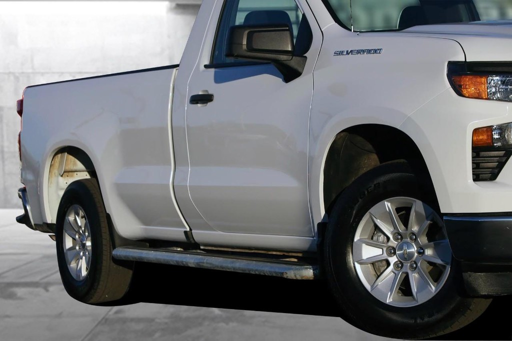 Chevrolet Silverado 1500 Vehicle Image 03