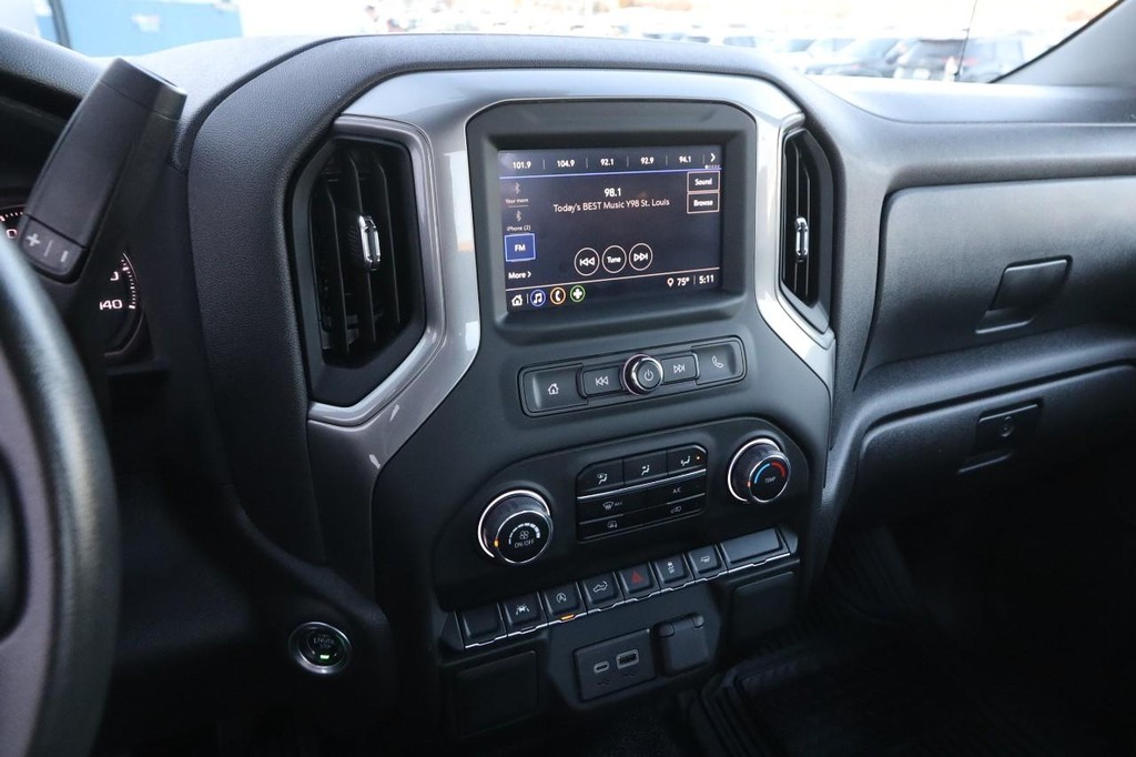 Chevrolet Silverado 1500 Vehicle Image 15