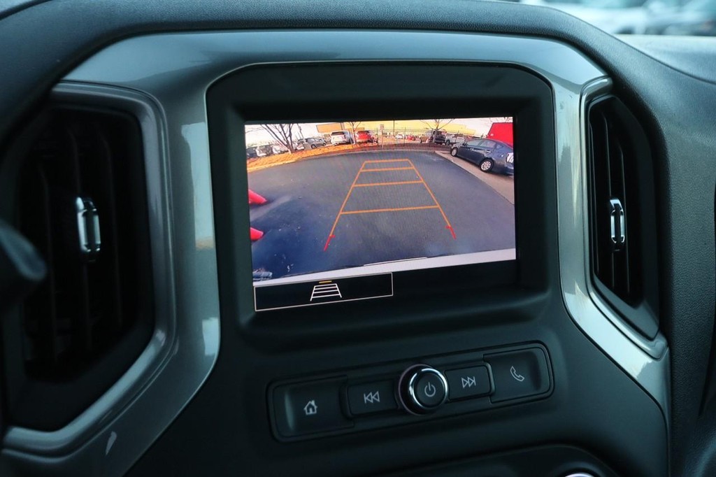 Chevrolet Silverado 1500 Vehicle Image 16