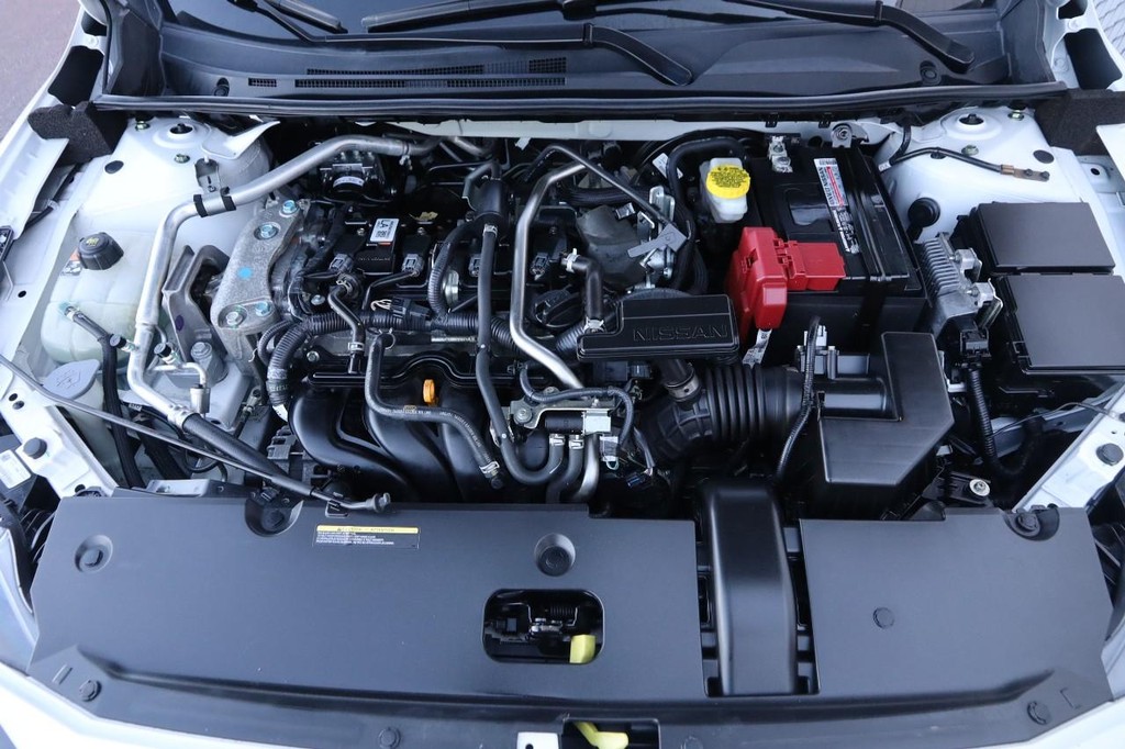 Nissan Sentra Vehicle Image 26