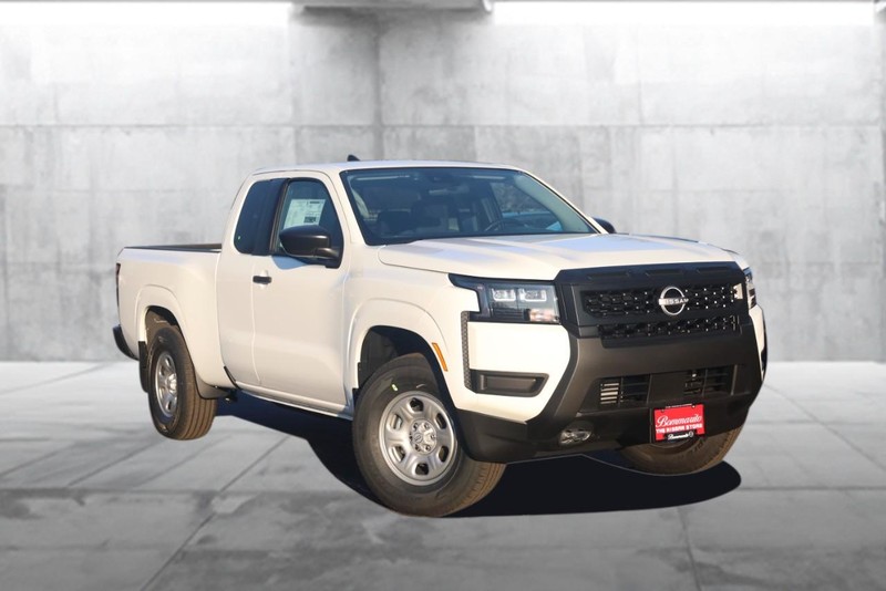 Nissan Frontier Vehicle Image 02