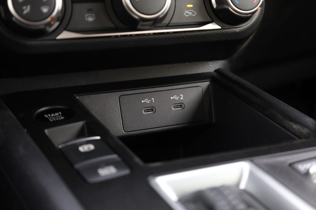 Nissan Kicks Vehicle Image 15