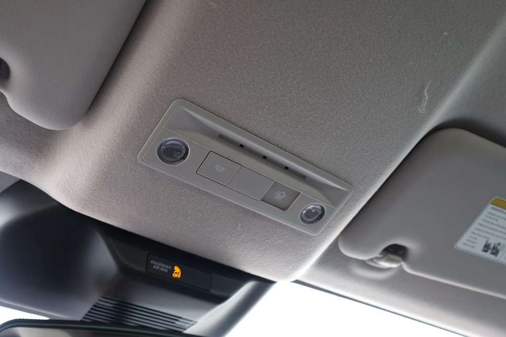 Nissan Kicks Vehicle Image 17