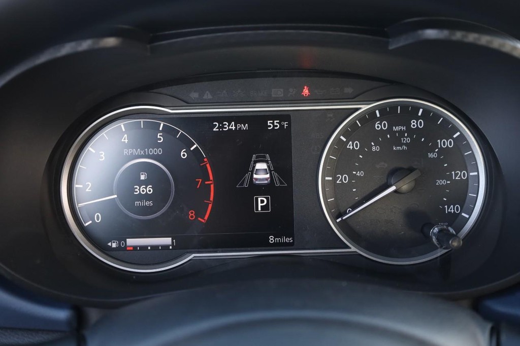 Nissan Versa Vehicle Image 10