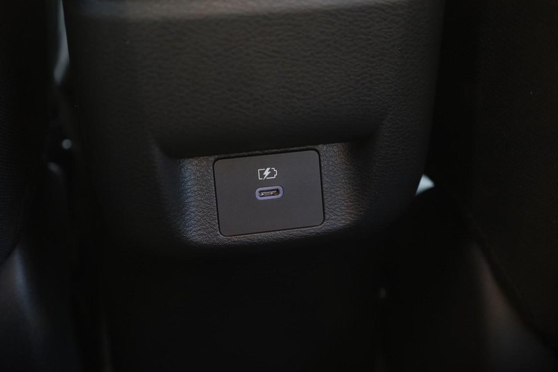 Nissan Versa Vehicle Image 20