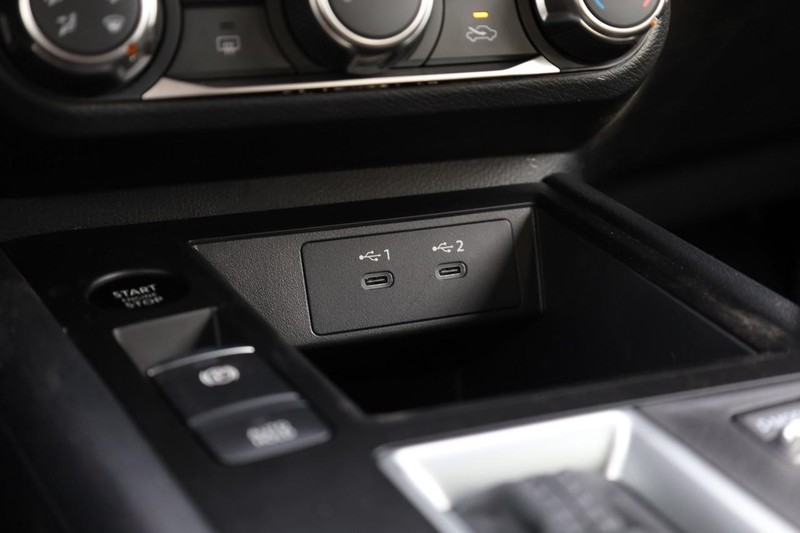 Nissan Kicks Vehicle Image 15