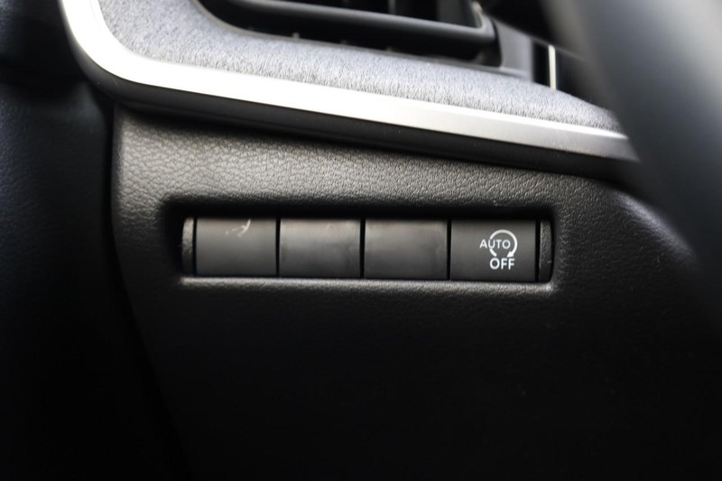 Nissan Kicks Vehicle Image 19