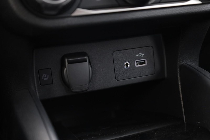 Nissan Versa Vehicle Image 14