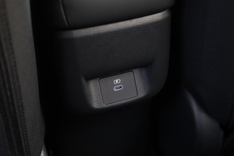 Nissan Versa Vehicle Image 20