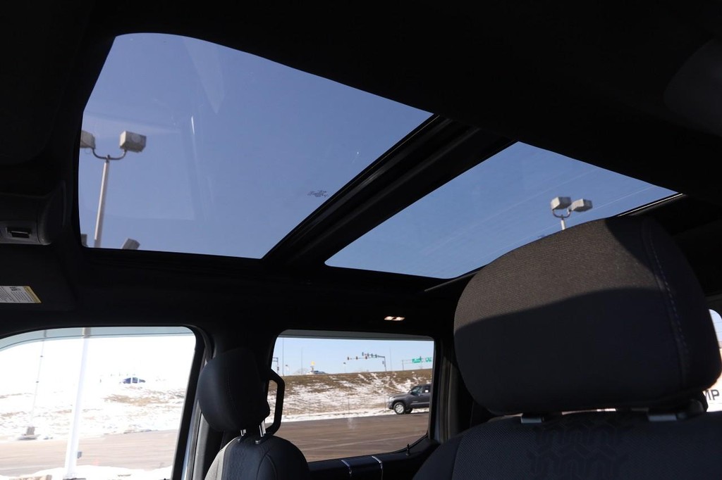 Ford F-150 Vehicle Image 09