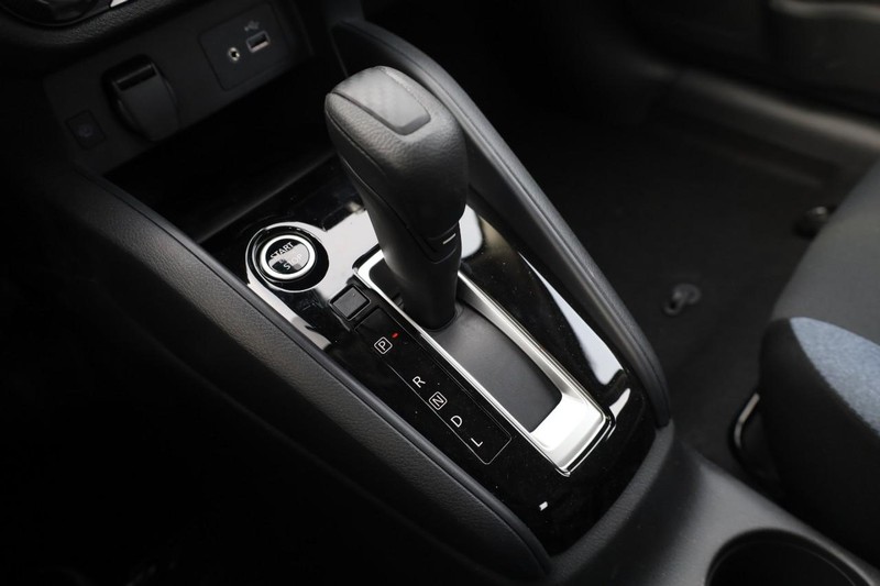 Nissan Versa Vehicle Image 15