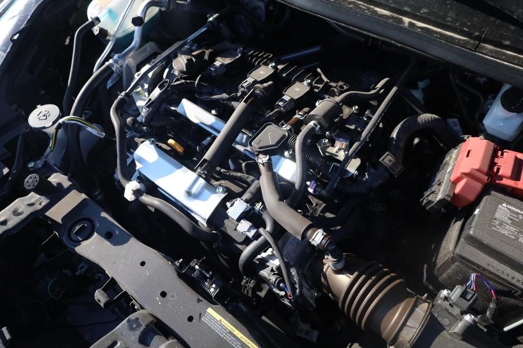 Nissan Versa Vehicle Image 24