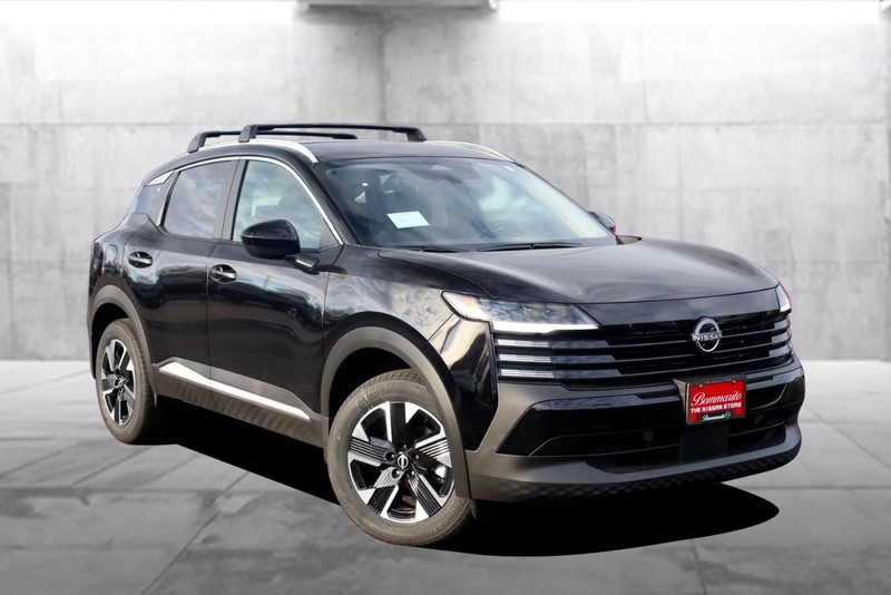 Nissan Kicks Vehicle Image 02