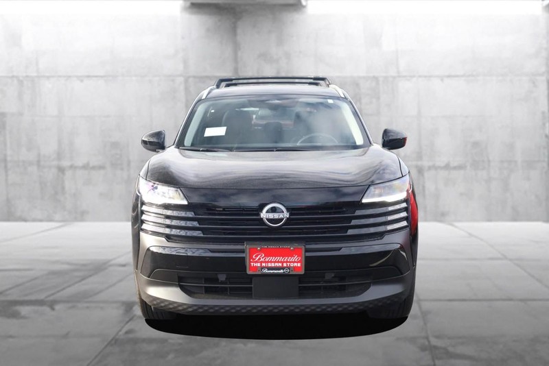 Nissan Kicks Vehicle Image 04