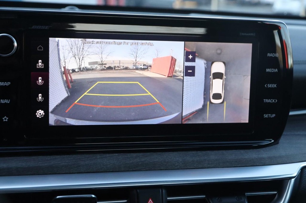 Kia K5 Vehicle Image 18