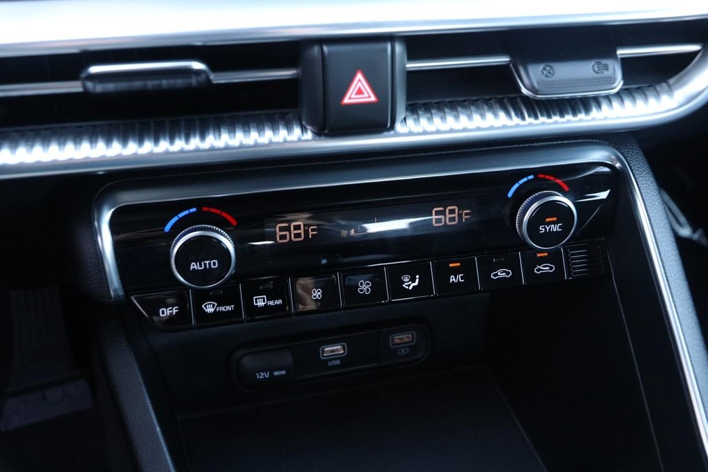 Kia K5 Vehicle Image 20