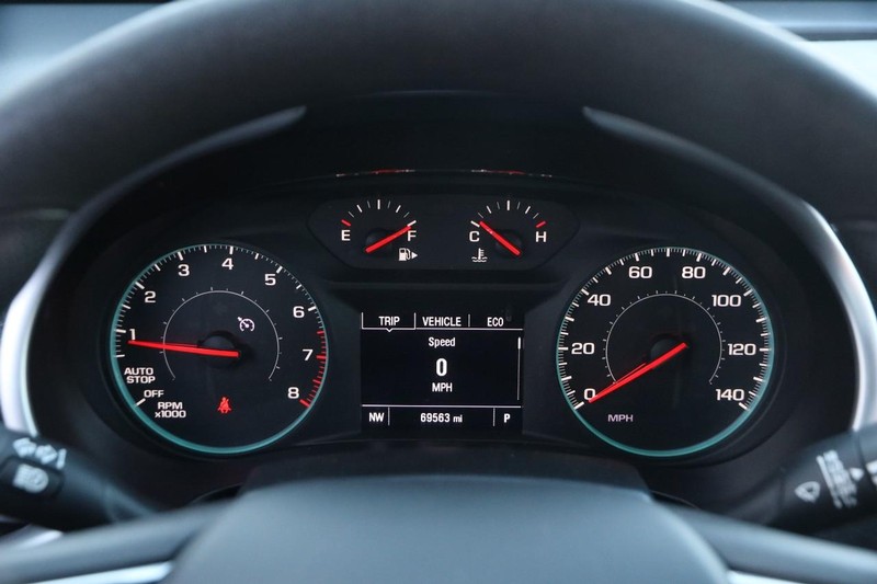 Chevrolet Malibu Vehicle Full-screen Gallery Image 13