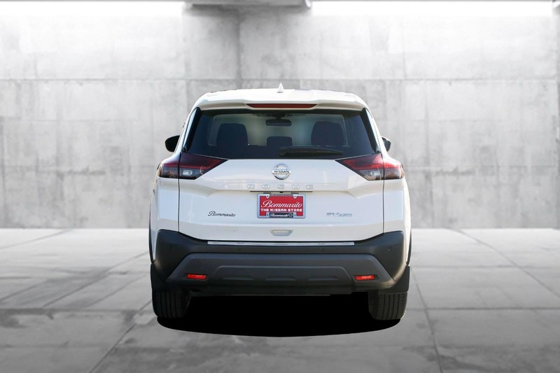 Nissan Rogue Vehicle Image 06