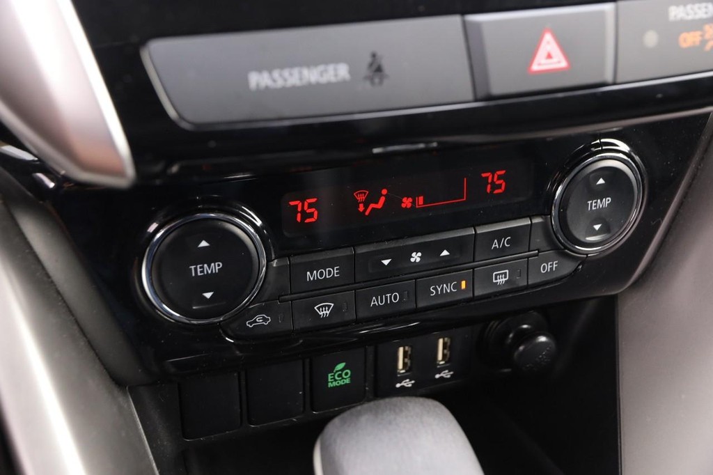 Mitsubishi Eclipse Cross Vehicle Full-screen Gallery Image 19