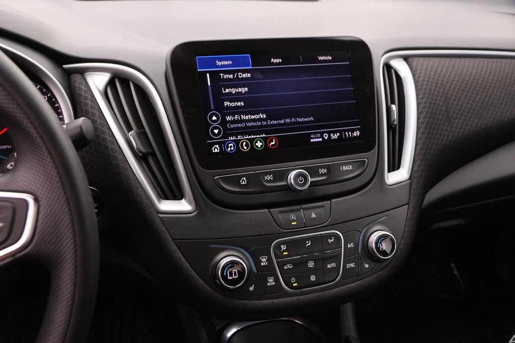 Chevrolet Malibu Vehicle Full-screen Gallery Image 16