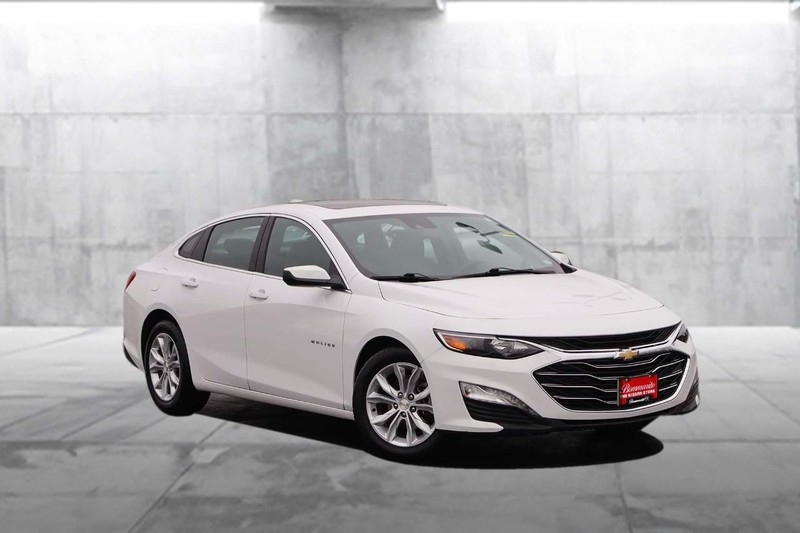 Chevrolet Malibu Vehicle Image 02