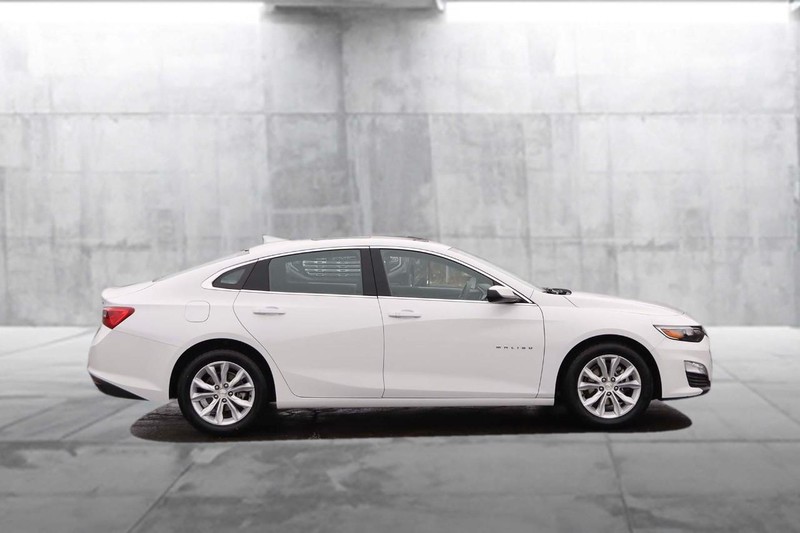 Chevrolet Malibu Vehicle Image 05