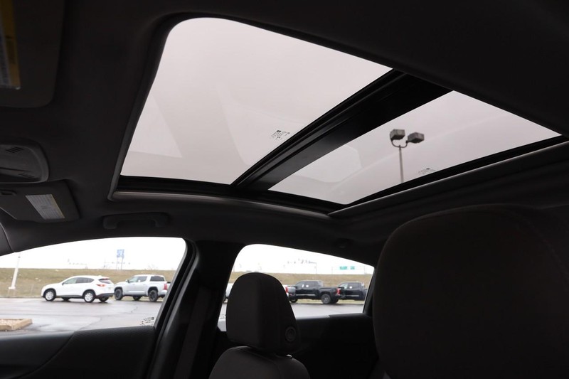 Chevrolet Malibu Vehicle Image 08