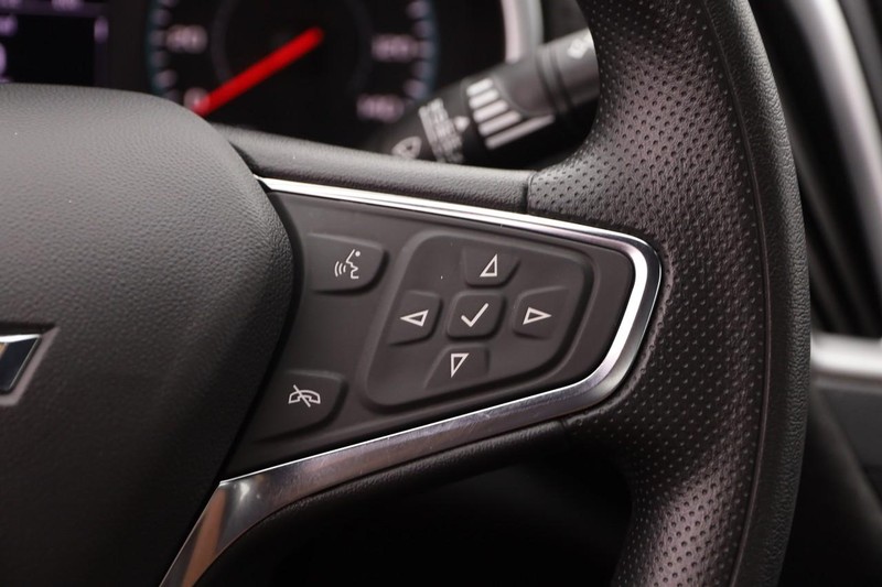 Chevrolet Malibu Vehicle Image 13