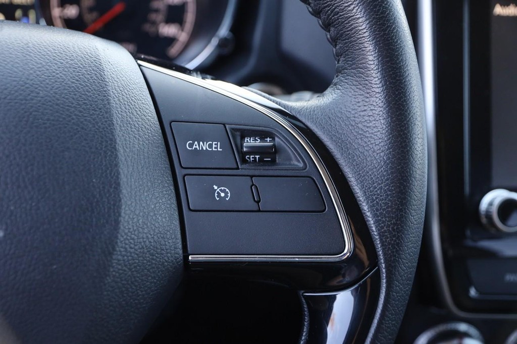 Mitsubishi Outlander Sport Vehicle Image 12