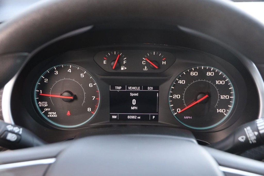 Chevrolet Malibu Vehicle Full-screen Gallery Image 13