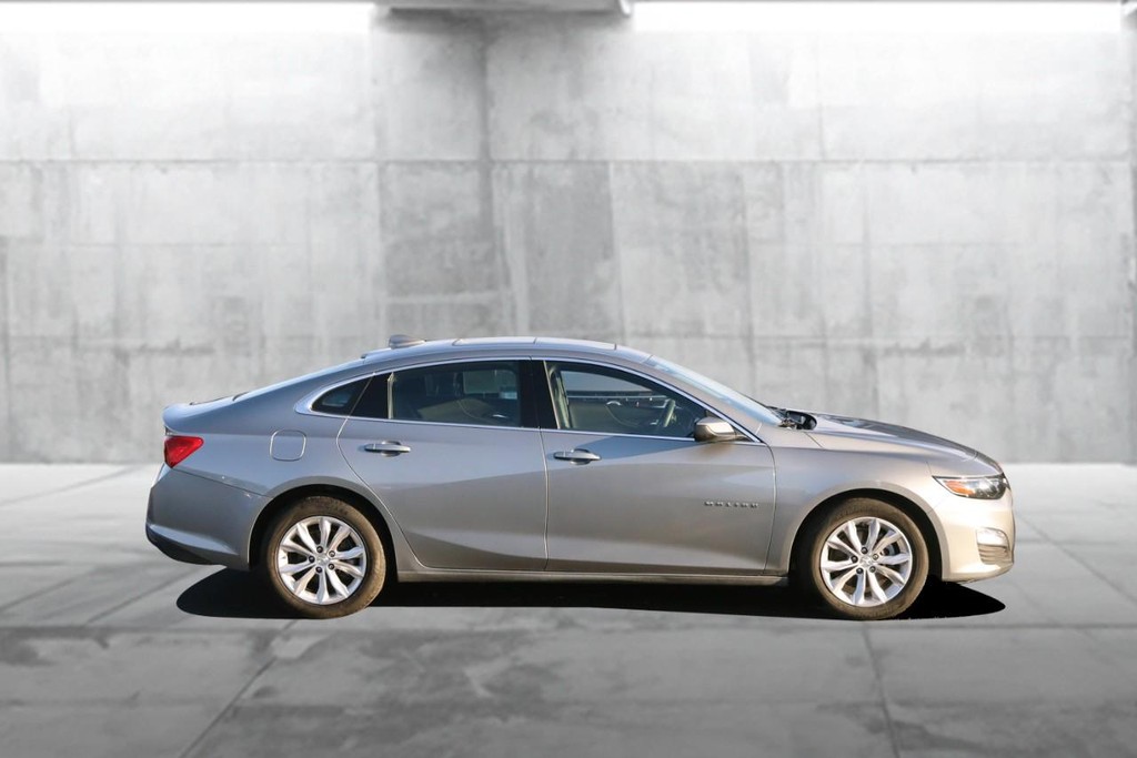 Chevrolet Malibu Vehicle Image 05