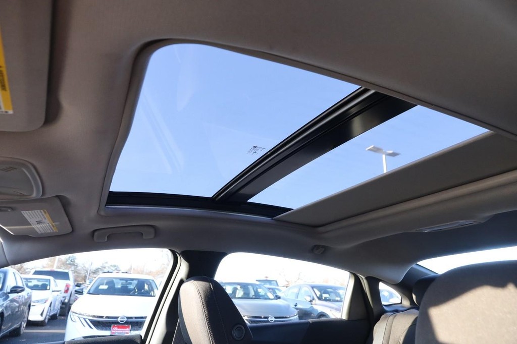 Chevrolet Malibu Vehicle Image 08